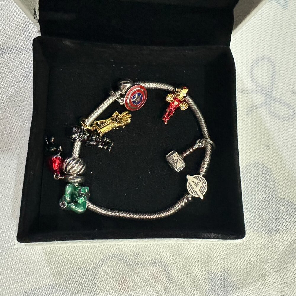 Pandora Marvel Avengers Themed Charm Bracelet - Picture 4 of 4